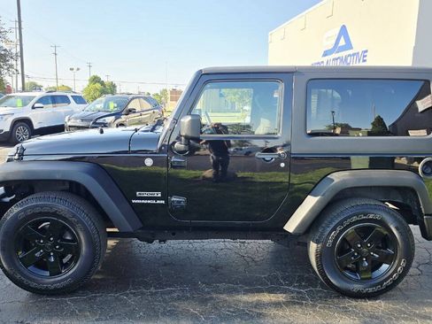 Used 2012 Jeep Wrangler Sport AWD/4WD image 3