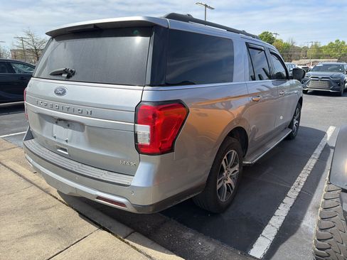 Used 2022 Ford Expedition Max XLT image 5