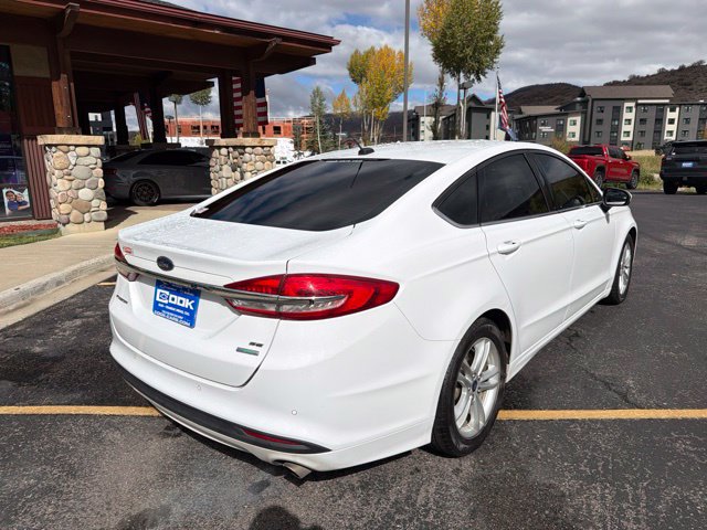 Used 2018 Ford Fusion SE w/ Fusion SE Technology Package FWD image 15