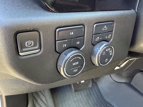 Used 2024 Chevrolet Silverado 3500 LT AWD/4WD image 21