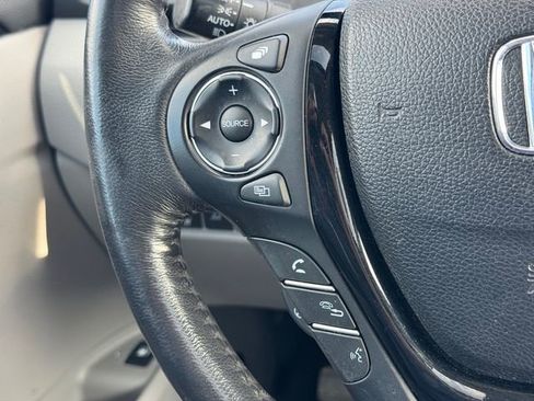 Used 2018 Honda Ridgeline RTL-E image 19