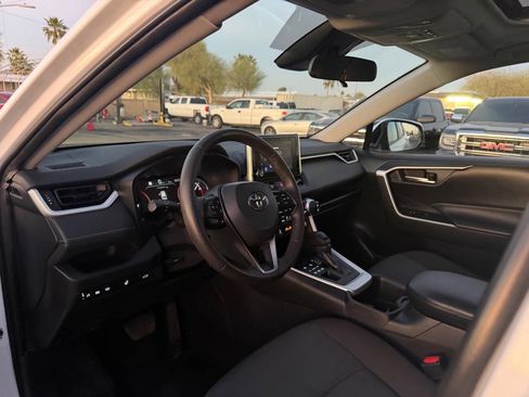 Used 2024 Toyota RAV4 XLE w/ Convenience Package image 21