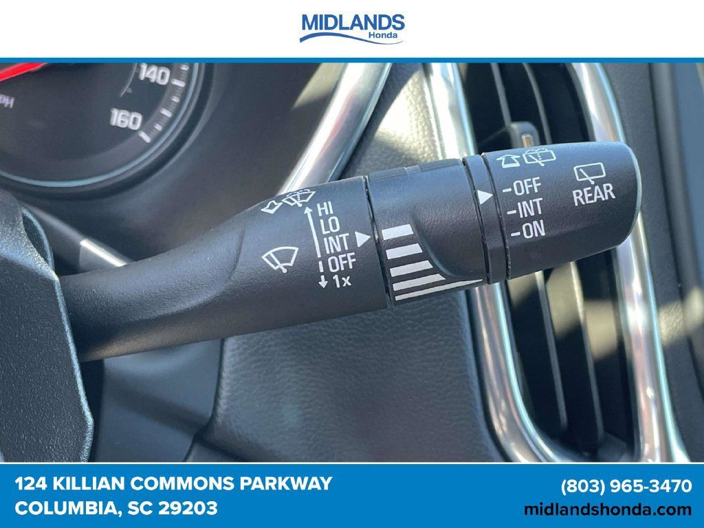 Used 2023 Chevrolet Equinox LT FWD image 25