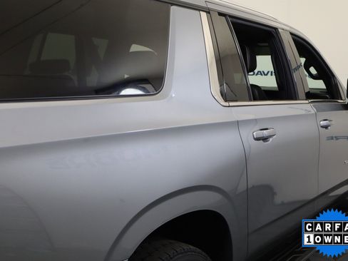 Certified 2023 Chevrolet Suburban Premier w/ Premium Package image 6