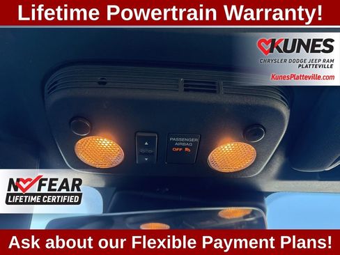 Used 2023 Ford Mustang Convertible RWD image 33