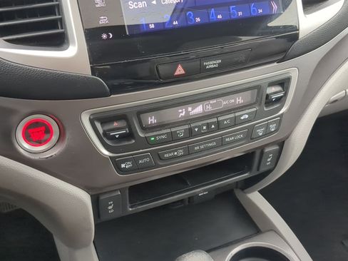 Used 2017 Honda Pilot EX-L image 18