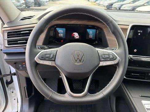 New 2026 Volkswagen Atlas SE FWD image 24