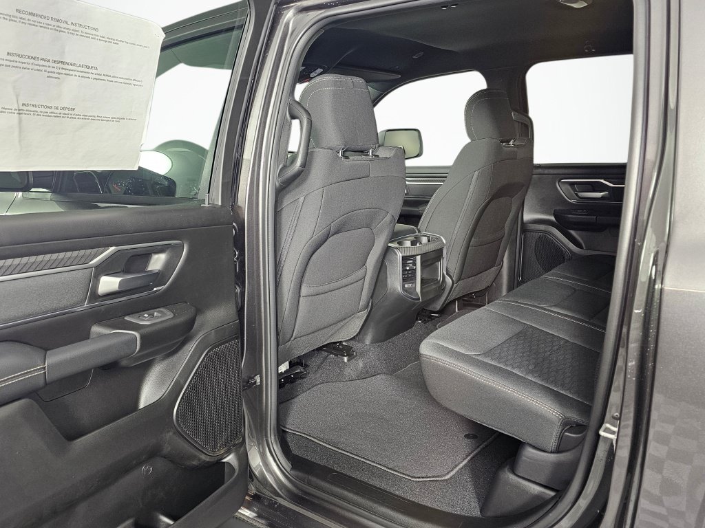 New 2026 RAM 1500 Big Horn w/ Sport Appearance Package AWD/4WD image 33