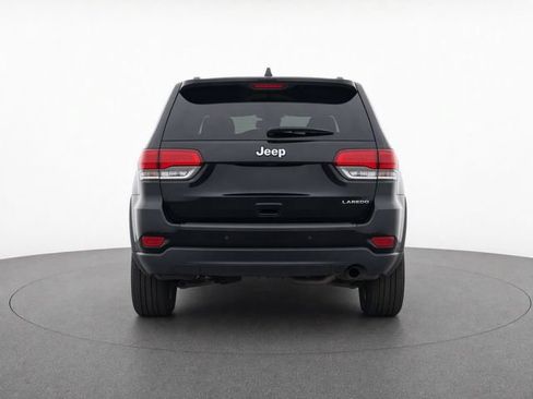Used 2020 Jeep Grand Cherokee Laredo RWD image 6