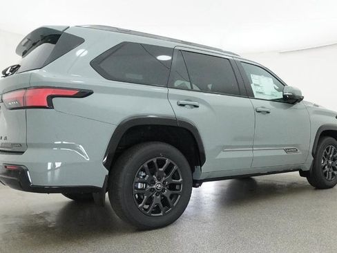 New 2026 Toyota Sequoia Platinum AWD/4WD image 28
