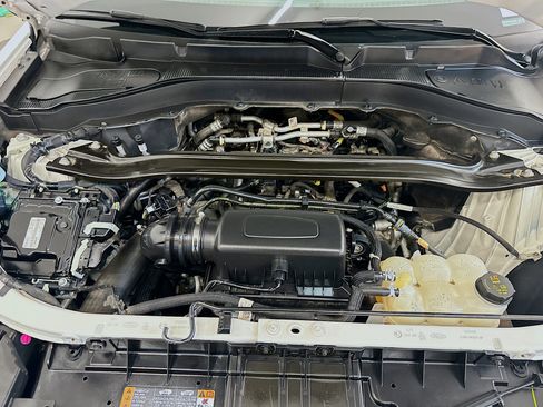 Used 2023 Ford Explorer Limited image 35