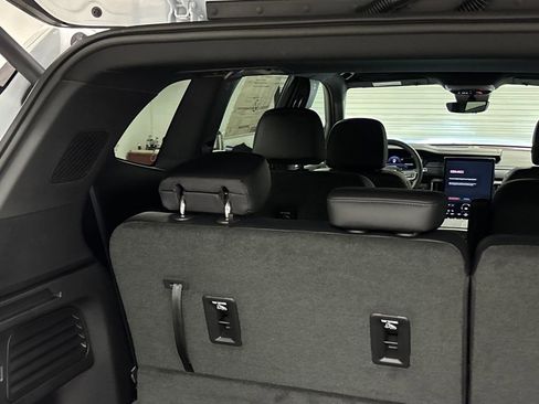 New 2026 GMC Acadia Elevation w/ Black Edition FWD image 18