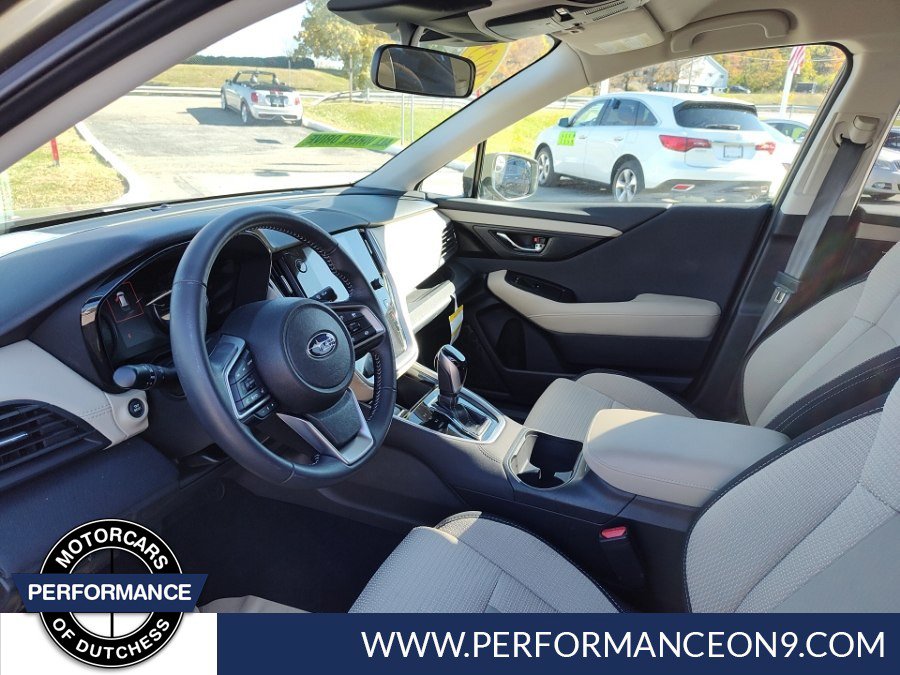 Used 2025 Subaru Outback Premium AWD/4WD image 10