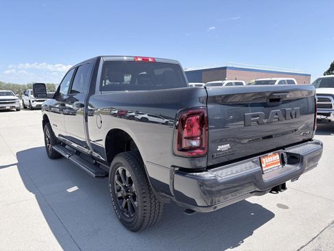 Used 2026 RAM 2500 Big Horn AWD/4WD image 6