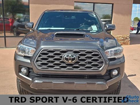 Used 2022 Toyota Tacoma TRD Sport image 10