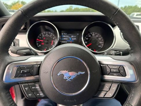 Used 2015 Ford Mustang Premium RWD image 18