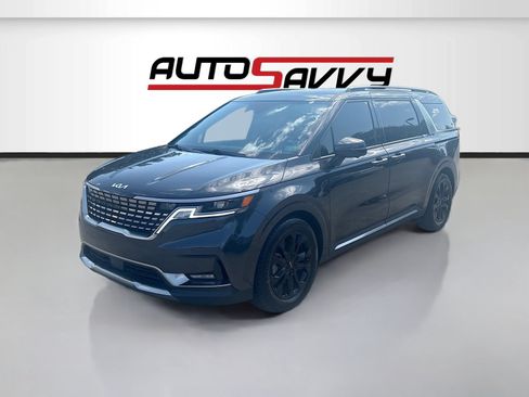 Used 2024 Kia Carnival SX FWD image 3