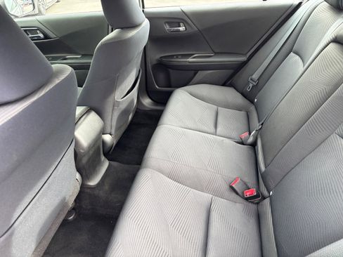 Used 2016 Honda Accord LX image 18