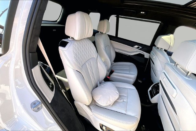 Used 2025 BMW X7 M60i w/ Executive Package AWD/4WD image 29
