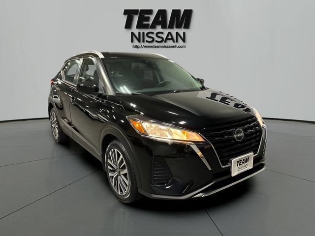 Certified 2023 Nissan Kicks SV FWD image 1