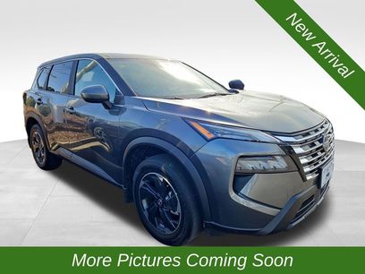 Used 2025 Nissan Rogue SV