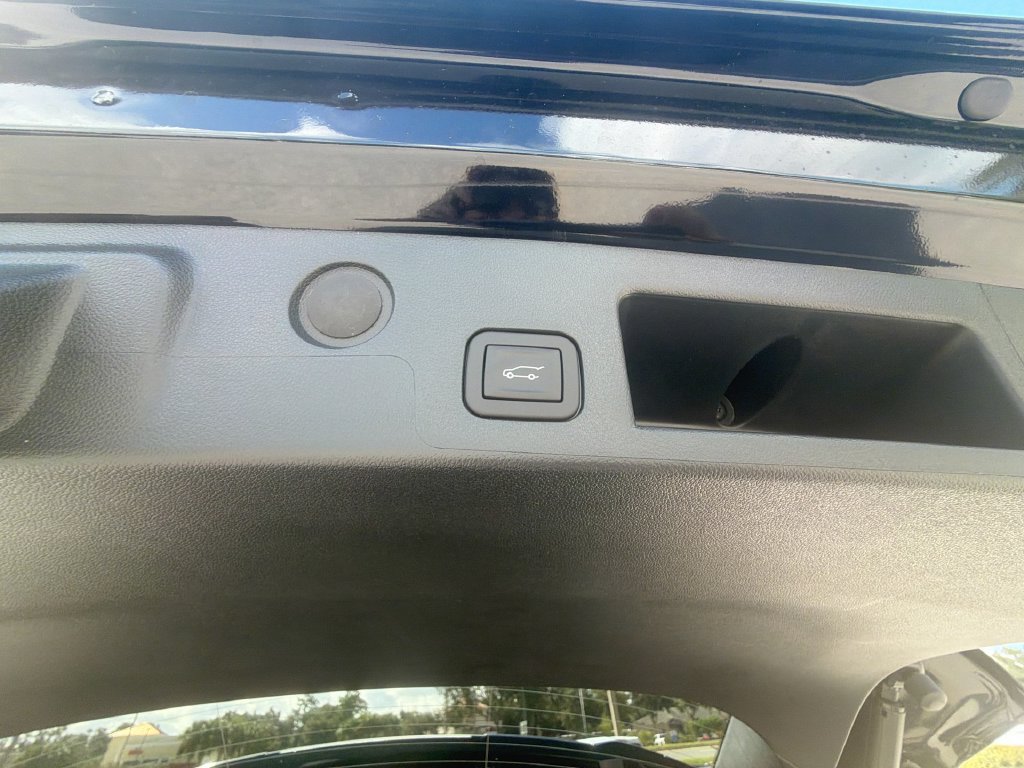 New 2027 GMC Terrain AT4 w/ Convenience Package III AWD/4WD image 29