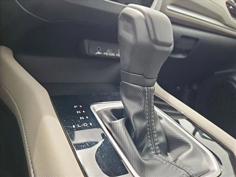 Used 2025 Subaru Forester Premium image 12