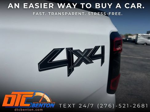 Used 2025 Ford Ranger XLT w/ Black Appearance Package AWD/4WD image 32