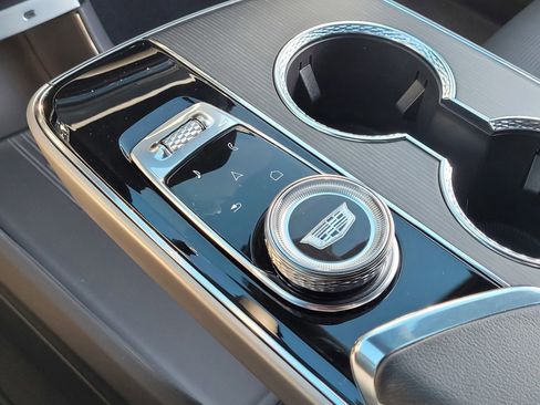 Used 2025 Cadillac Lyriq Sport image 23