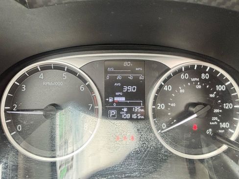 Used 2024 Nissan Versa S FWD image 35