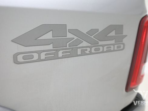 Used 2020 RAM 2500 Limited AWD/4WD image 39