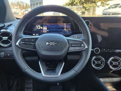 New 2025 Chevrolet Blazer EV LT image 12