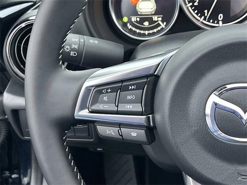 Used 2025 MAZDA MX-5 Miata RF Club image 21