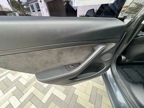 Used 2023 Tesla Model 3 Standard Range image 21