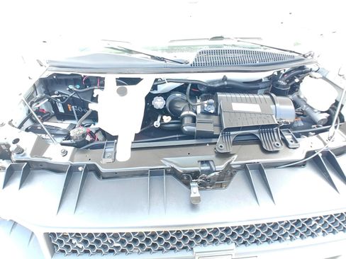Used 2017 Chevrolet Express 2500 RWD image 24