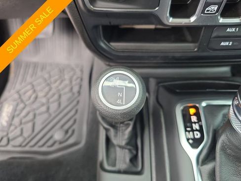 Used 2023 Jeep Gladiator Sport AWD/4WD image 20