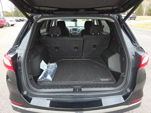 Used 2020 Chevrolet Equinox LT w/ Driver Convenience Package image 23