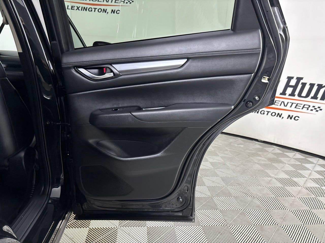 Used 2025 MAZDA CX-5 AWD 2.5 S w/ Preferred Package image 28