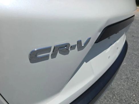 Used 2018 Honda CR-V LX image 11