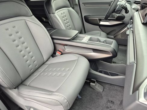 New 2026 Kia EV9 Wind AWD/4WD image 15