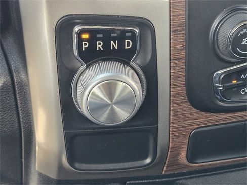 Used 2018 RAM 1500 Laramie image 21