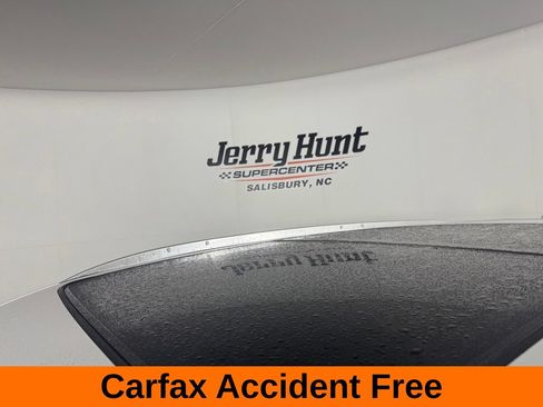 Used 2025 Cadillac XT5 Premium Luxury FWD image 3