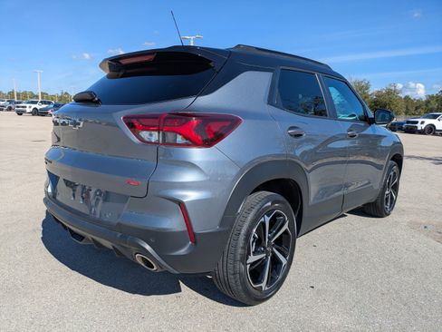 Used 2021 Chevrolet TrailBlazer RS w/ Convenience Package image 11