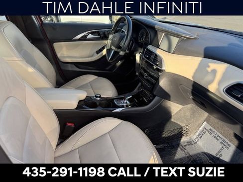 Used 2019 INFINITI QX30 Premium w/ Cargo Package image 19