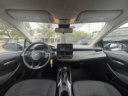 Used 2021 Toyota Corolla LE FWD image 20
