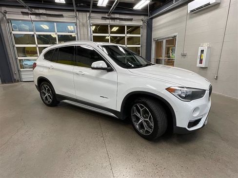 Used 2018 BMW X1 sDrive28i FWD image 7