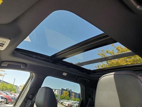 Certified 2026 Nissan Pathfinder Rock Creek w/ Rock Creek Premium Package image 18