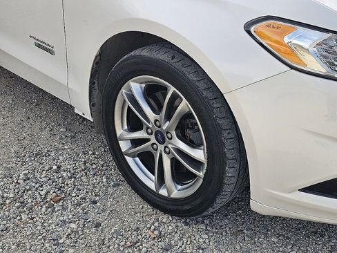 Used 2016 Ford Fusion Energi Titanium w/ Driver Assist Package FWD image 5