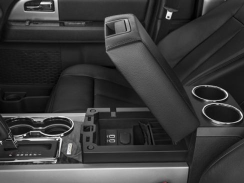 Used 2017 Ford Expedition EL Limited w/ Equipment Group 301A image 18