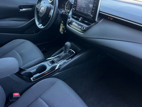 Used 2021 Toyota Corolla LE FWD image 15
